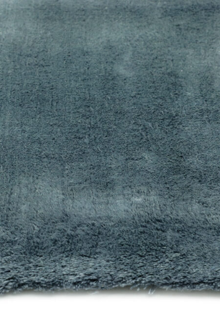 Sleek Jumeirah Storm